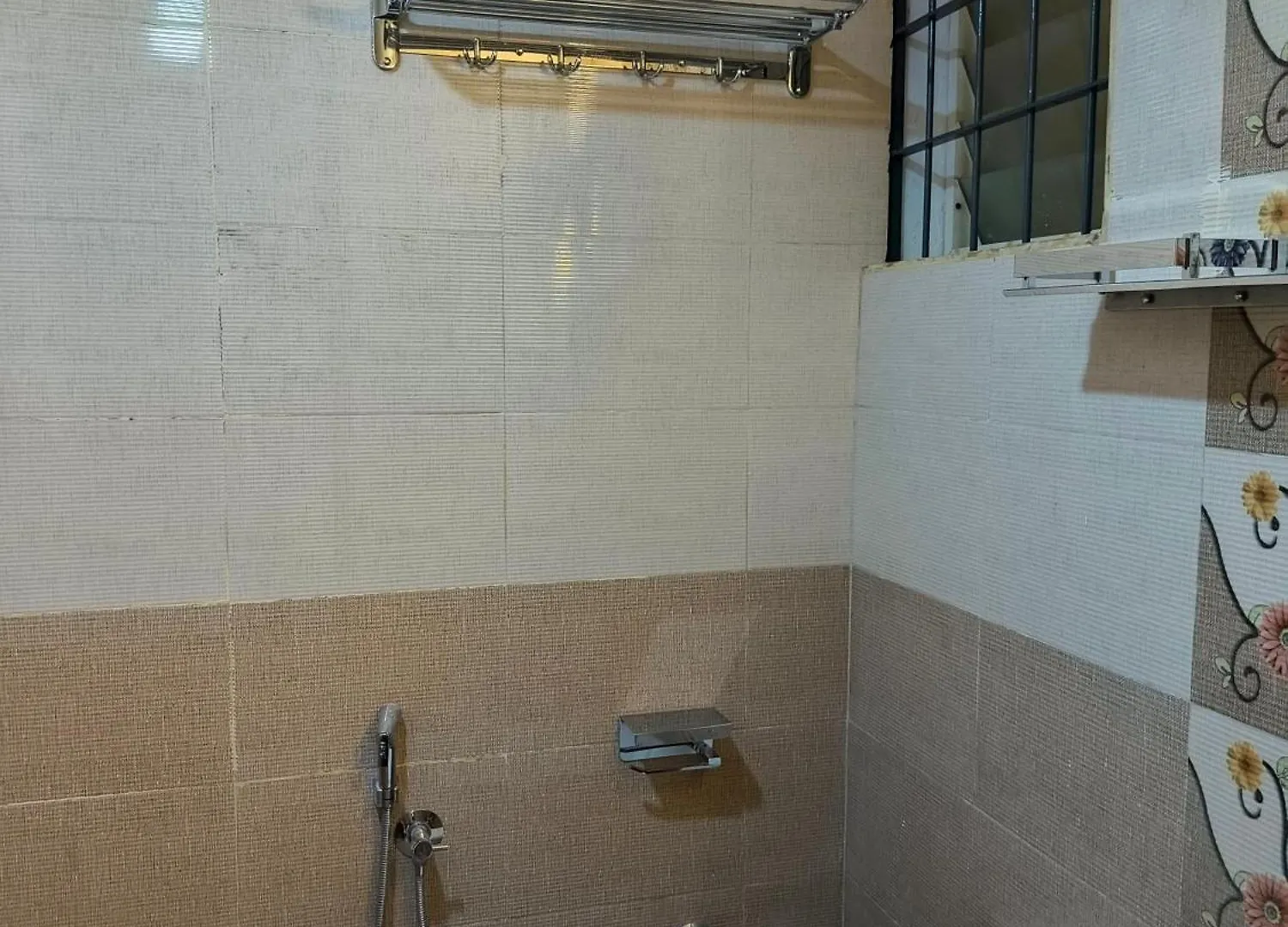 Posh 1 Bhk Apt With Temple View In Guruvayur B1001 0*,  India
