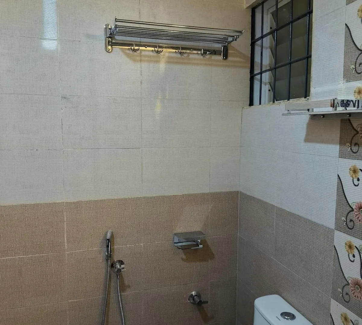 Apartment Posh 1 Bhk Apt With Temple View In Guruvayur B1001