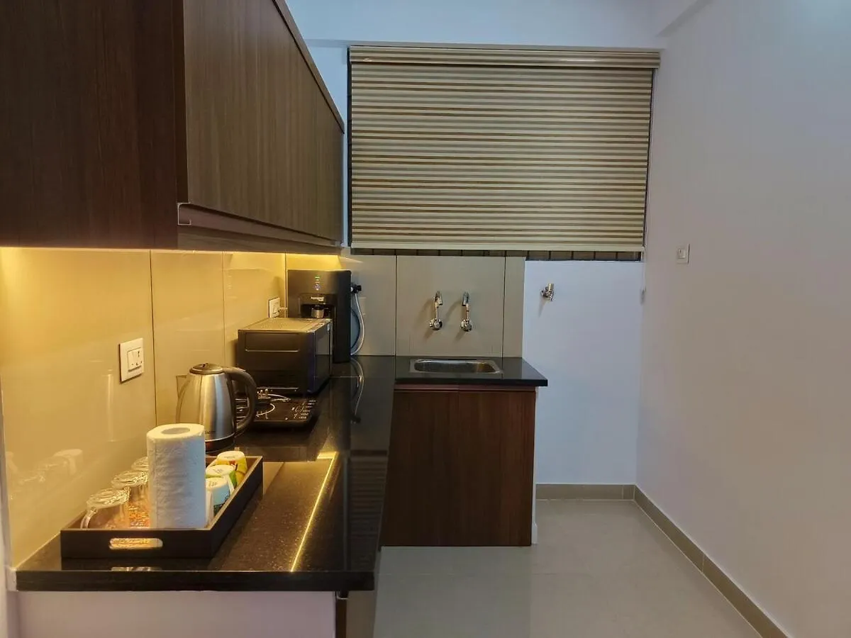Posh 1 Bhk Apt With Temple View In Guruvayur B1001 Apartment