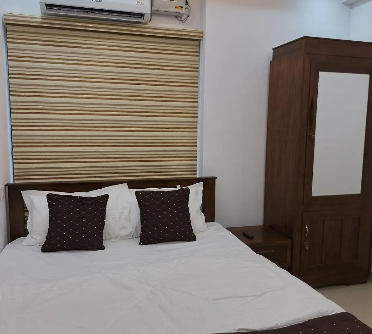 Apartment Posh 1 Bhk Apt With Temple View In Guruvayur B1001