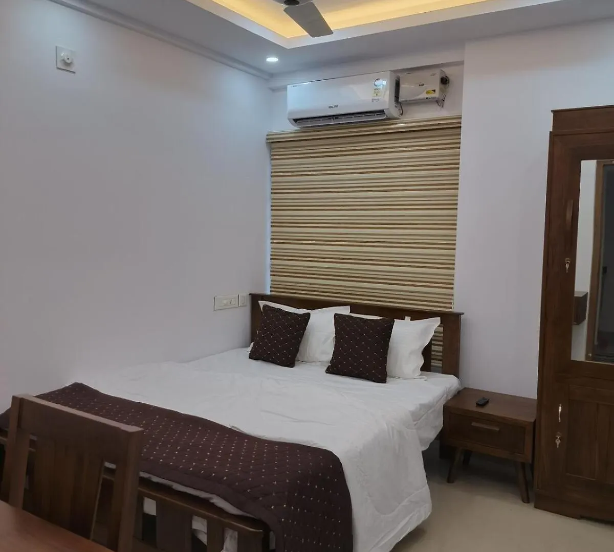 Apartment Posh 1 Bhk Apt With Temple View In Guruvayur B1001